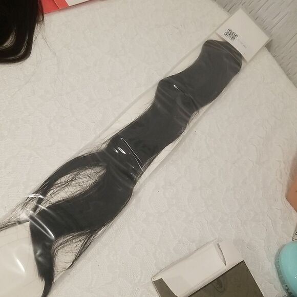 Human hair extensions 24" - Picture 2 of 11